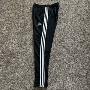 Adidas Youth Large Black with White Stripes, disclosure: there are snags